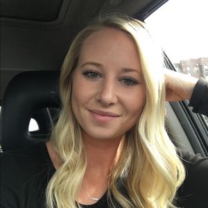 Meet your Posher, Alyse